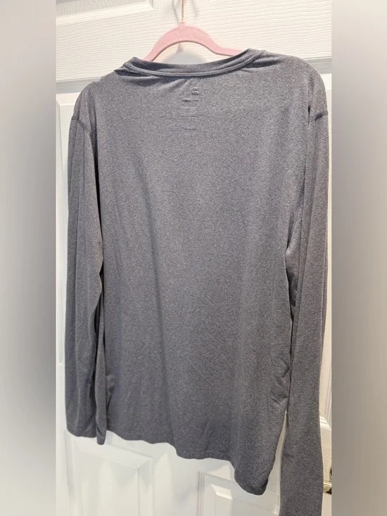 all in motion Men's Heather Charcoal Performance Tee-Men’s Large - Picture 6 of 6